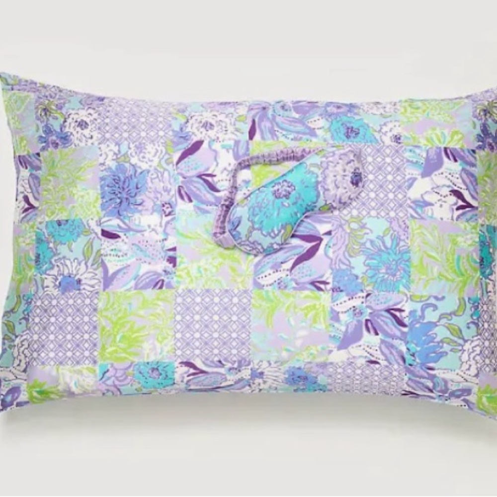Lilly Pulitzer Pillowcase GWP
